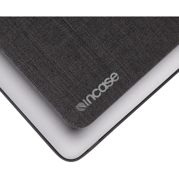 Incipio Textured Hardshell in Woolenex for MacBook Pro 16 - Image 3