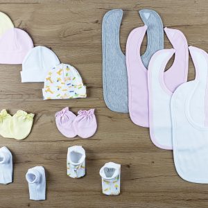 13 Pc Set Of Bibs, Caps, Booties Ls_0640