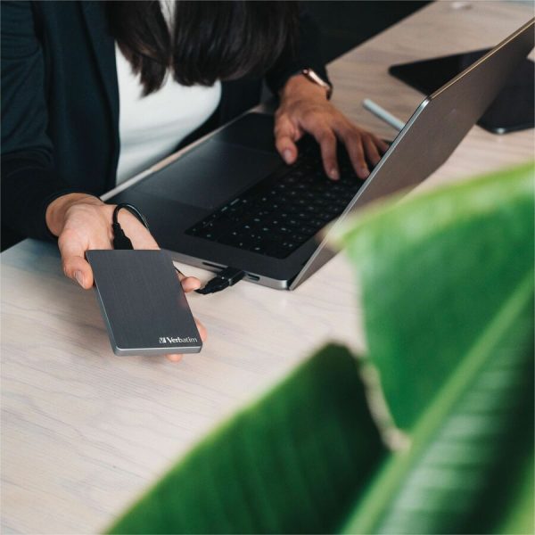 1TB Store 'n' Go ALU Slim Portable Hard Drive - Space Grey - Image 8