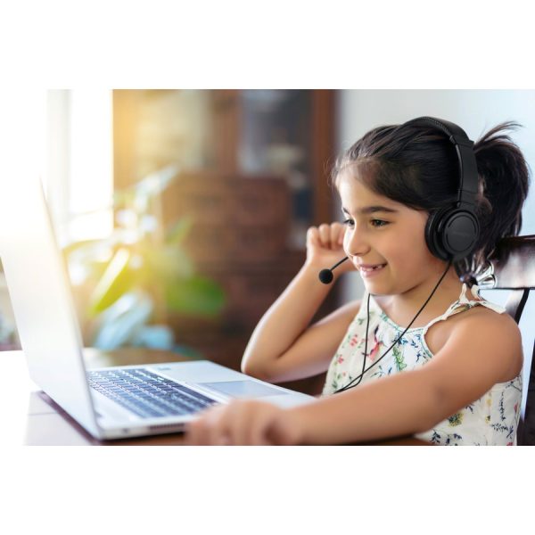 Kensington Classic Headset with Mic and Volume Control - Image 8