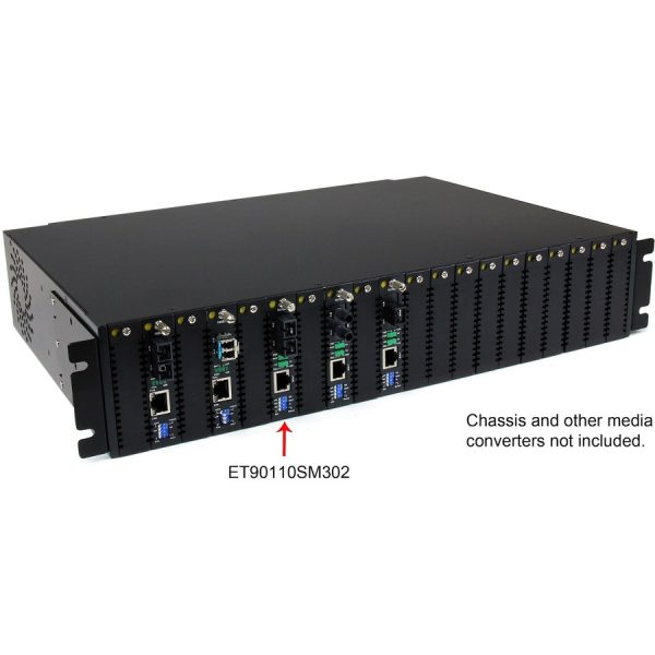 StarTech.com 10/100 Mbps Single Mode Fiber Media Converter SC 30 km - Image 4