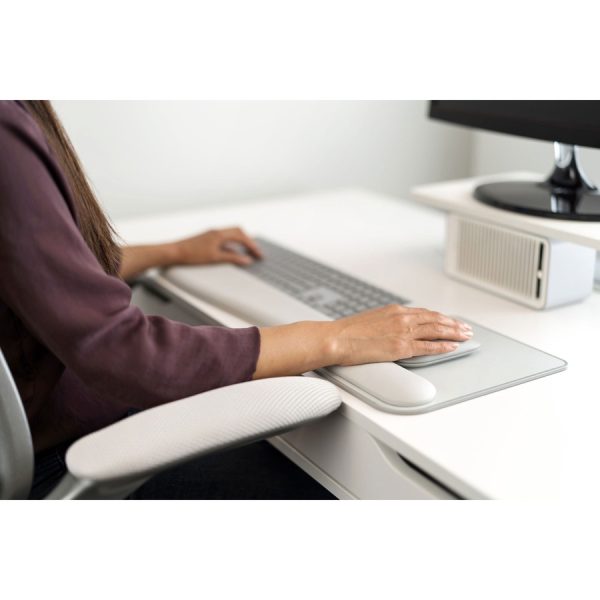 Kensington ErgoSoft Wrist Rest Mouse Pad for Standard Mouse - Image 7