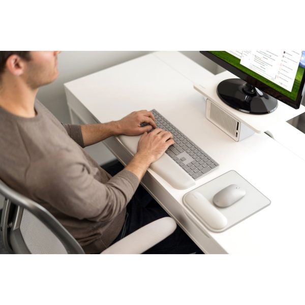 Kensington ErgoSoft Wrist Rest Mouse Pad for Standard Mouse - Image 8