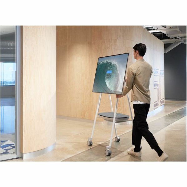 APC by Schneider Electric Smart-UPS Charge Mobile Battery for Microsoft Surface Hub 2S & Surface Hub 3 - Image 3