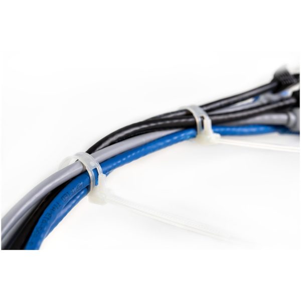 StarTech.com 6"(15cm) Reusable Cable Ties, 1-3/8"(35mm) Dia. 50lb(22Kg) Tensile Strength, Nylon, In/Outdoor, UL Listed, 100 Pack, White - Image 5