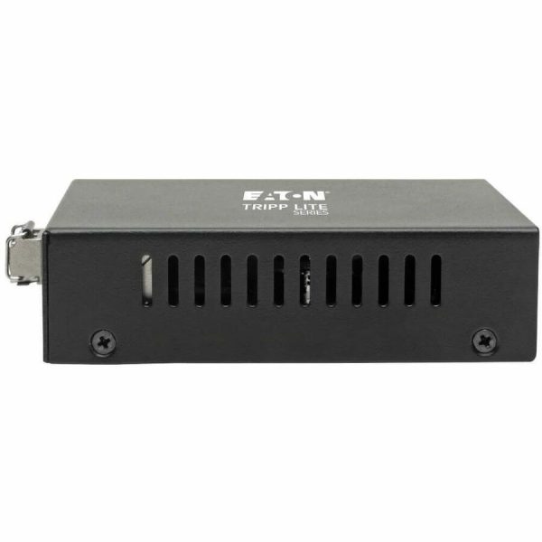 Eaton Tripp Lite Series Gigabit Multimode Fiber to Ethernet Media Converter, POE+ - 10/100/1000 LC, 850 nm, 550M (1804.46 ft.) - Image 4