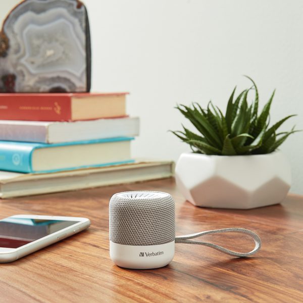 Verbatim Portable Bluetooth Speaker System - White - Image 3