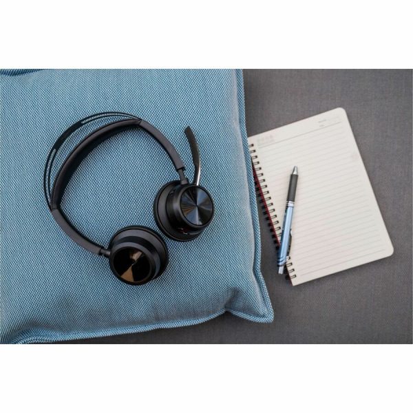 Poly Voyager Focus 2 USB-C-C Headset +USB-C/A Adapter + Charging Stand - Image 4