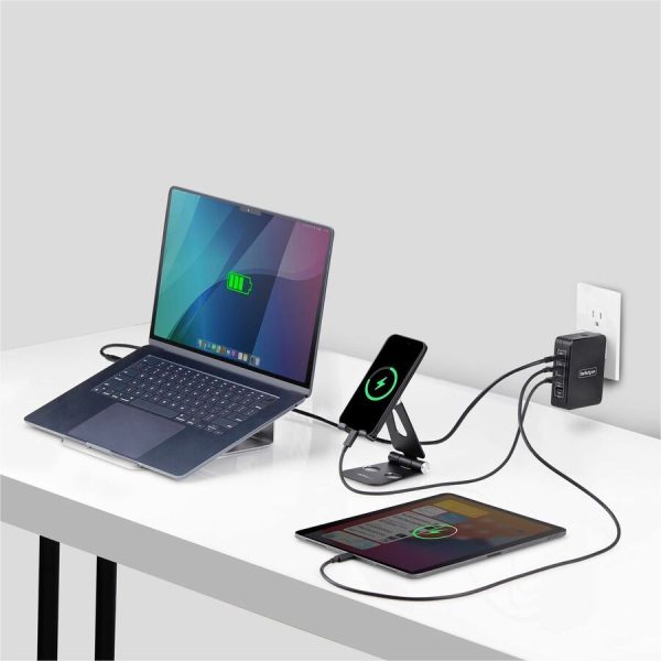 StarTech.com 140W USB-C Wall Charger, 3x USB-C/1x USB-A, PD 3.1 Portable GaN Power Adapter for MacBook Pro/Max/Dell XPS/Inspiron/Precision - Image 9