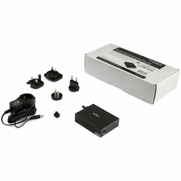 StarTech.com Gigabit Ethernet Fiber Media Converter - Compact - 850nm MM LC - 550m - With MM SFP Transceiver - Image 4