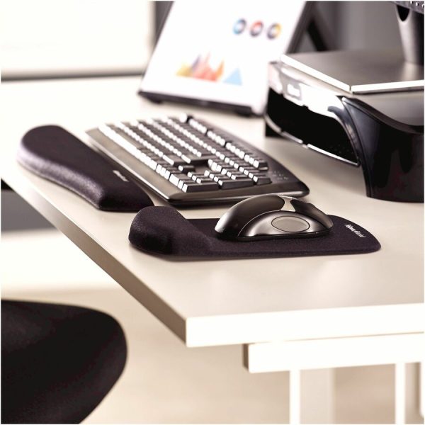 Fellowes® PlushTouch™ Foam Mouse Pad Wrist Support with MICROBAN® - Graphite (9252201) - Image 5