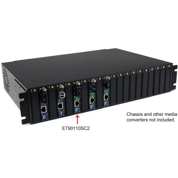 StarTech.com 10/100 Mbps Multi Mode Fiber Media Converter SC 2 km - Image 4