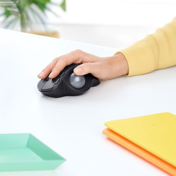 Logitech MX ERGO PLUS Advanced Wireless Trackball for PC and MAC with extra 10° wedge - Image 2