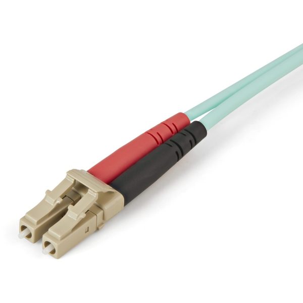 StarTech.com 1m (3ft) LC/UPC to LC/UPC OM4 Multimode Fiber Optic Cable, 50/125µm, 100G, Low Insertion Loss, LSZH Fiber Jumper Cord - Image 2