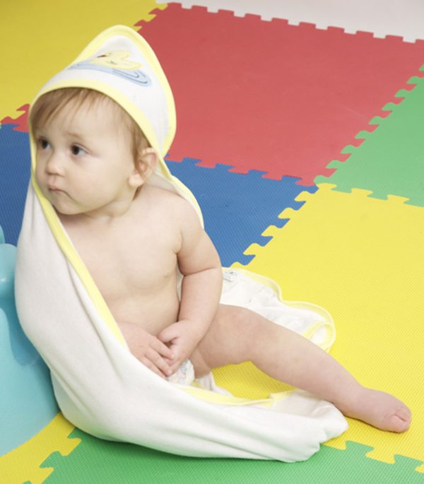Infant Hooded Bath Towel (pack Of 2) 021b-pink--021b-yellow - Image 2