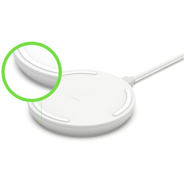 Belkin BoostCharge 10W Wireless Charging Pad + QC 3.0 Wall Charger + Cable - Image 4