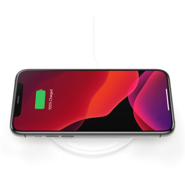 Belkin BoostCharge 10W Wireless Charging Pad + QC 3.0 Wall Charger + Cable - Image 5