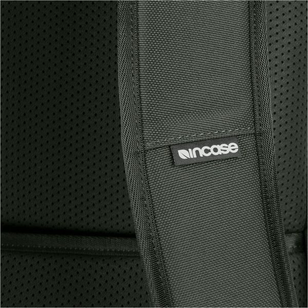 Incase Arc Carrying Case for 16" Apple MacBook Pro - Smoked Ivy - Image 5