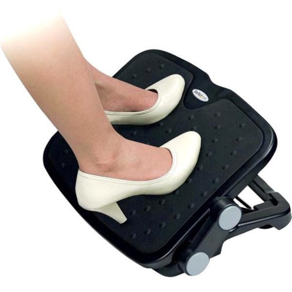 StarTech.com Adjustable Under Desk Foot Rest - Ergonomic Footrest - Large 18x14in - Office Footrest Stool w/ Adjustable Height, Angle - Image 3