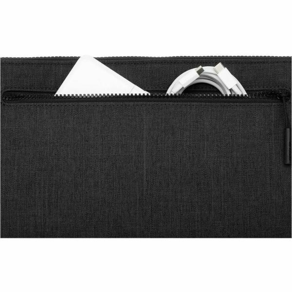 Incase Compact Carrying Case (Sleeve) for 16" Apple MacBook Pro - Graphite - Image 6