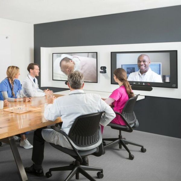 Logitech Rally Plus Ultra-HD ConferenceCam - Image 2