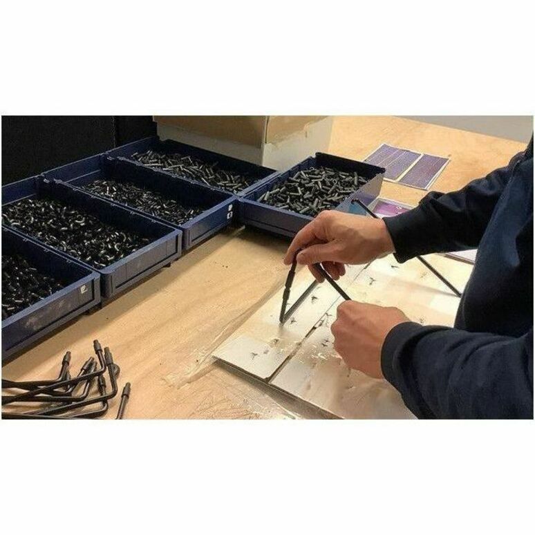 R-Go laptop stand - Image 2