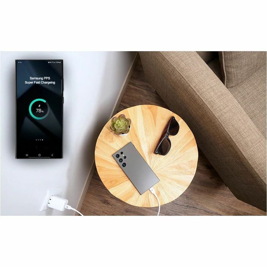 IOGEAR GearPower Dual USB-C 65W GaN Charger - Image 8