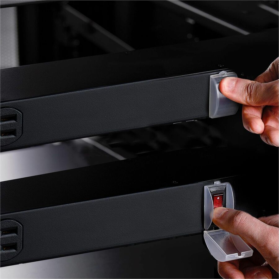 StarTech.com 8-Outlet Horizontal Rack Mount PDU, 1U Server Power Distribution Strip w/Surge Protector, 125V/15A, 8ft/2.4m Power Cord, TAA - Image 2