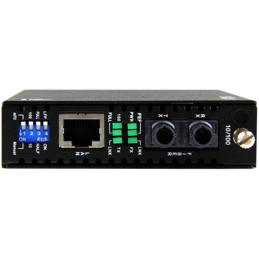 StarTech.com 10/100 Mbps Multi Mode Fiber Media Converter ST 2 km - Image 2