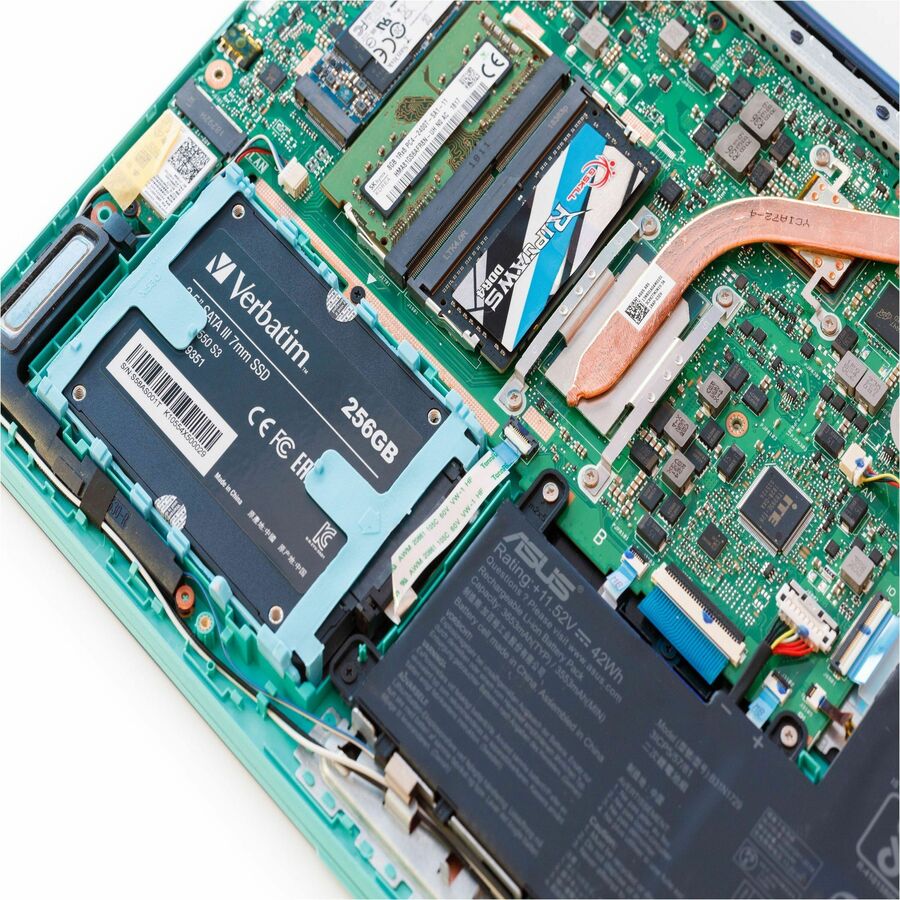 Verbatim 256GB Vi550 SATA III 2.5" Internal SSD - Image 3