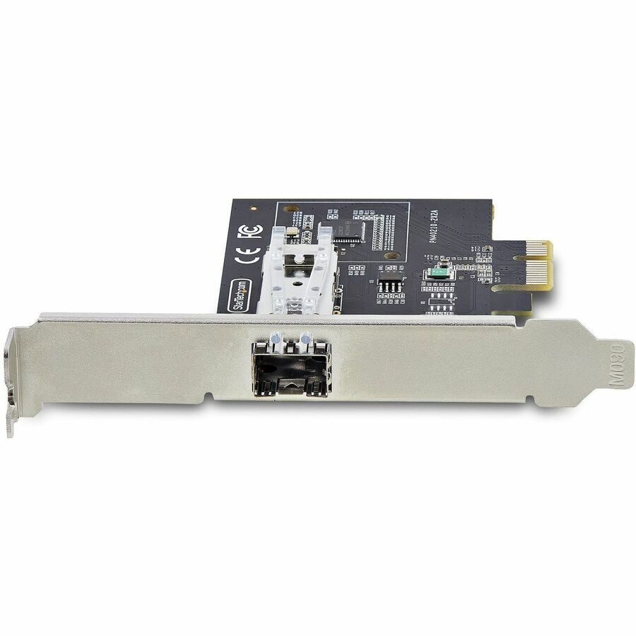 StarTech.com Gigabit Ethernet Card - Image 3